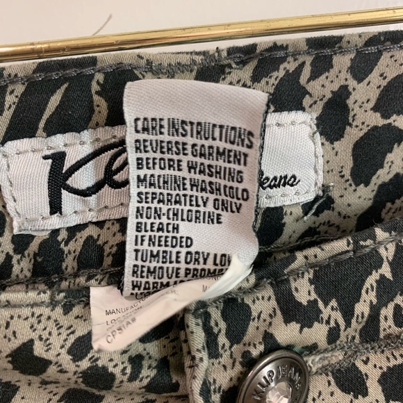 🌼 4 for $20 Klip Cheetah / Leopard Print Jeans - Picture 5 of 5